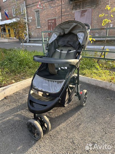 Прогулочная коляска складная