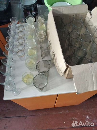 Стаканы, стопки, рюмки