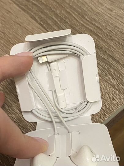 Наушники Apple EarPods (проводные) новые