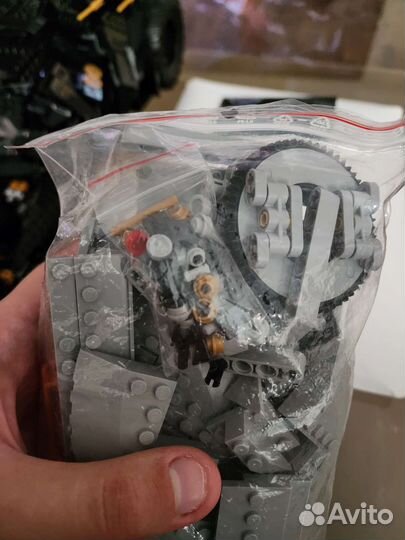 Lego Super Heroes 76240, отличное состояние