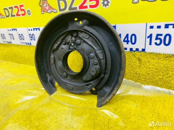 Кожух тормозного диска задний правый Toyota Land 145329