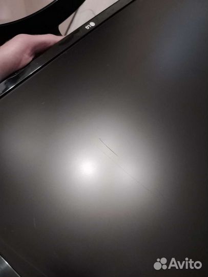 Монитор LG 22 дюйма