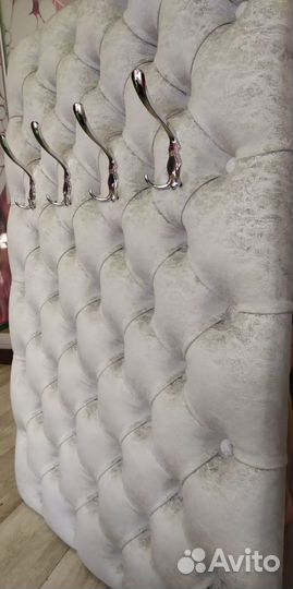 Вешалка в каретный стяжке