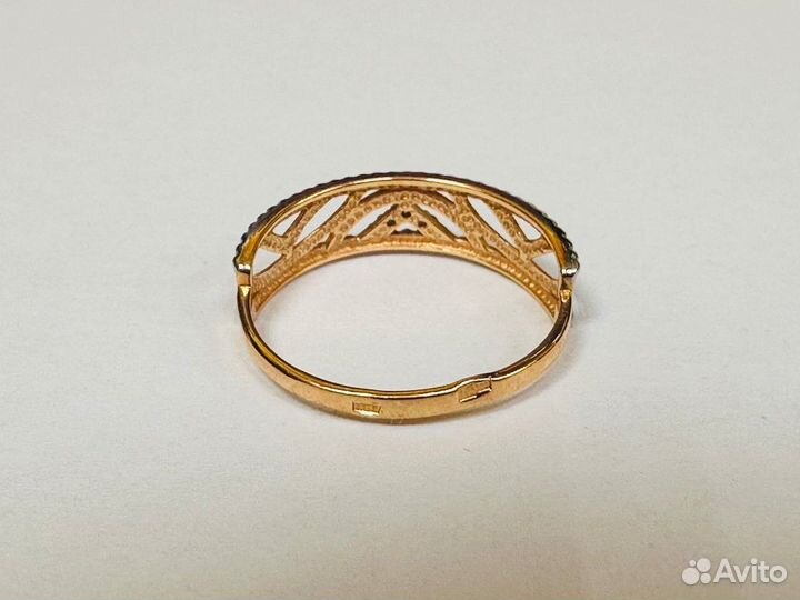 Кольцо золотое с бриллиантами 1,33 гр 17 р-р (D8)