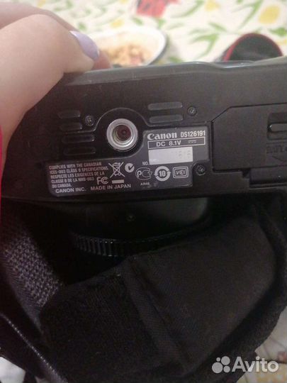 Зеркальный фотоаппарат canon