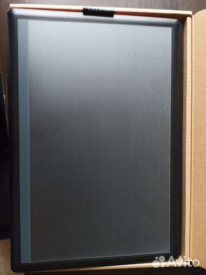 Графический планшет One by Wacom medium CTL-672