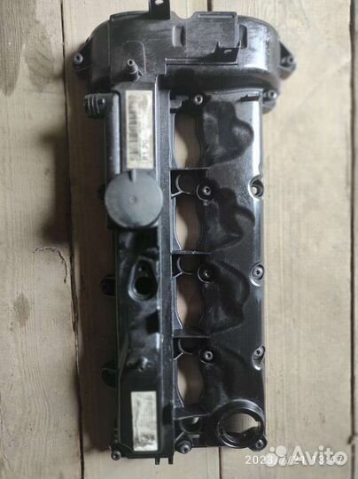 Клапанная крышка мерседес gla