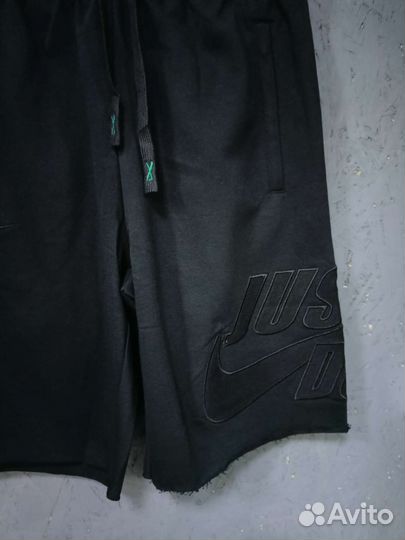 Шорты Nike