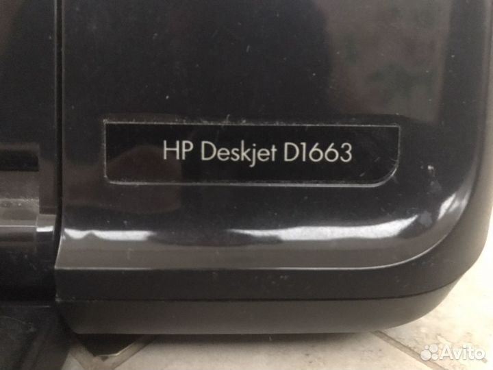 Принтер HP Deskjet D1663. Не печатает. Картрид.нет