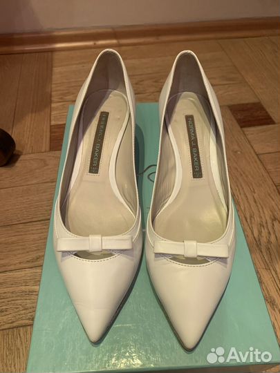 Туфли женские 37 размер белые