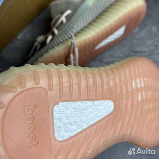 Кроссовки Adidas Yeezy Boost 350 v2 Citrin (36-45)