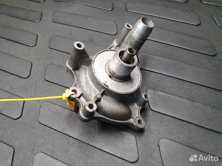 Водяная помпа Audi A8 D4/4H 2012 079121014F