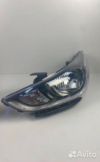 Фары Hyundai Solaris