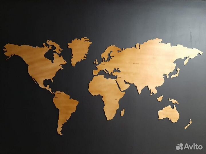 Карта мира из дерева