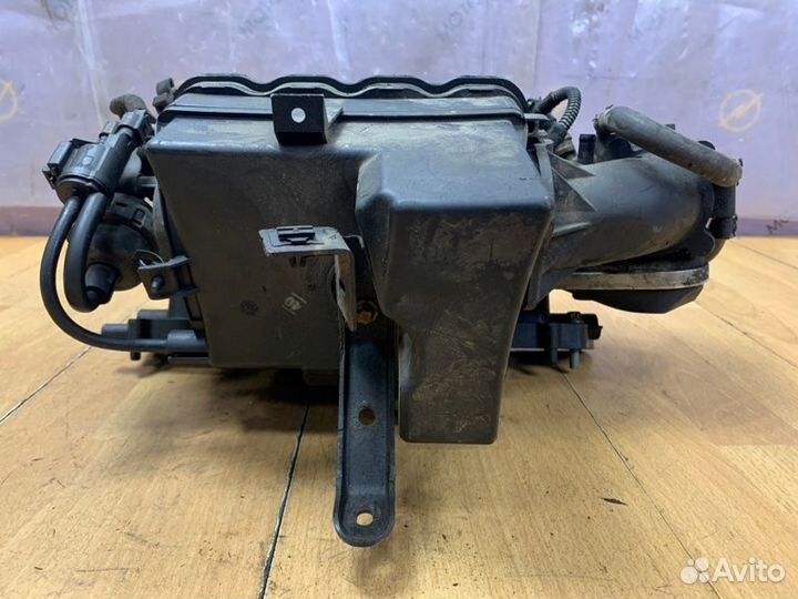 Коллектор впускной Opel Astra H Z16XE1 2004-2009