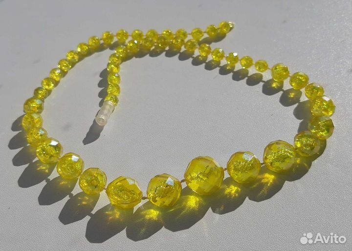 Бусы пластик винтаж