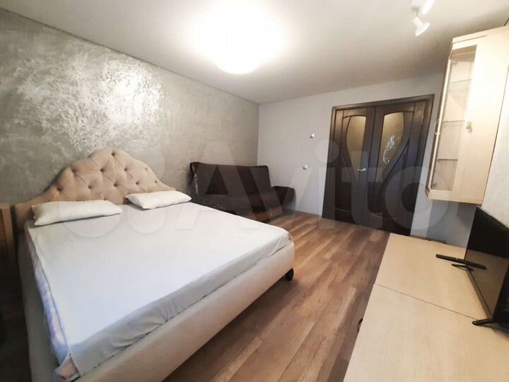2-к. квартира, 52 м², 4/10 эт.