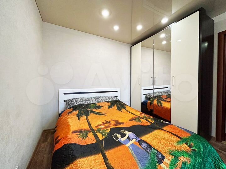 2-к. квартира, 52 м², 4/9 эт.