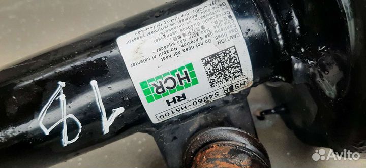 Hyundai Solaris 2 стойка оригинал