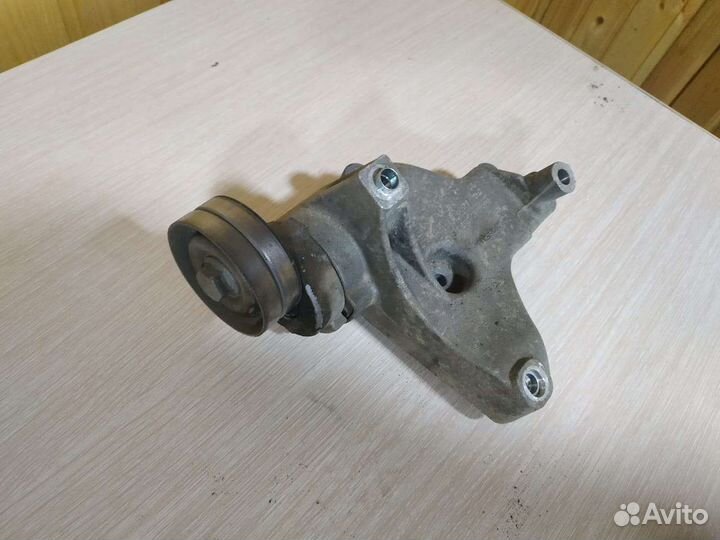 Кранштейн двигателя поло 5