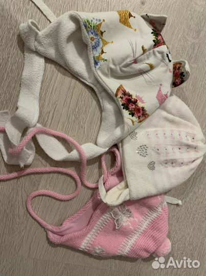 Теплые шапочки на новорождённую девочку