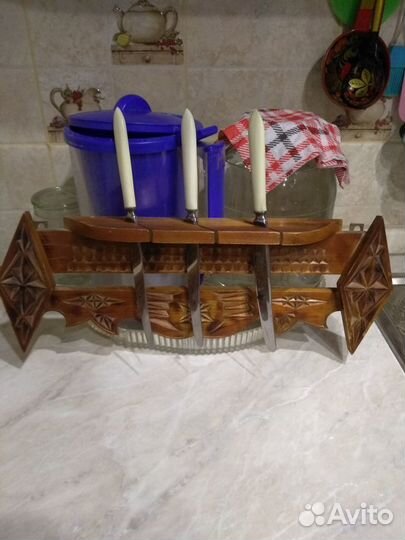 Полочка настенная для ножей