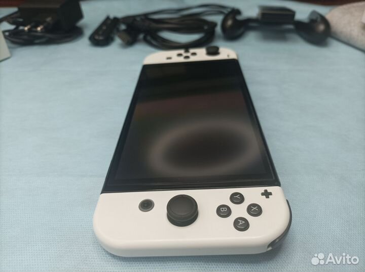 Nintendo switch oled + джойконы + чехол