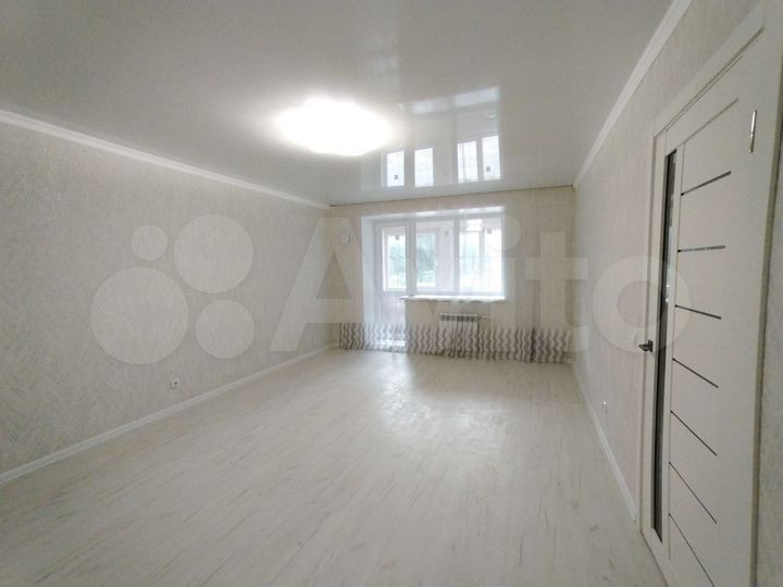 2-к. квартира, 63 м², 2/5 эт.