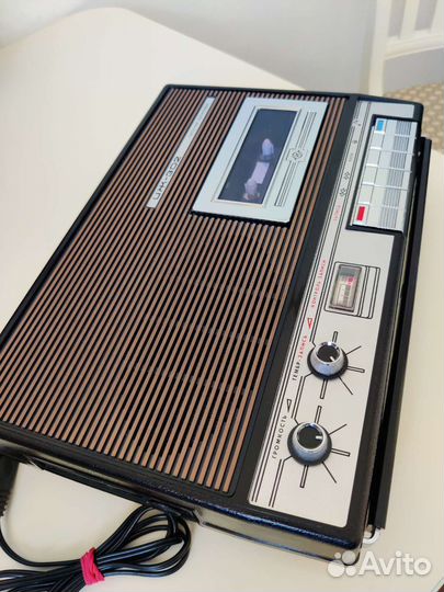 Кассетный магнитофон Иж-302 +2 кассеты б/у