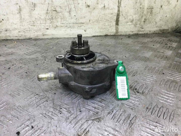 Насос вакуумный Mercedes Vito (Viano) A6462300165