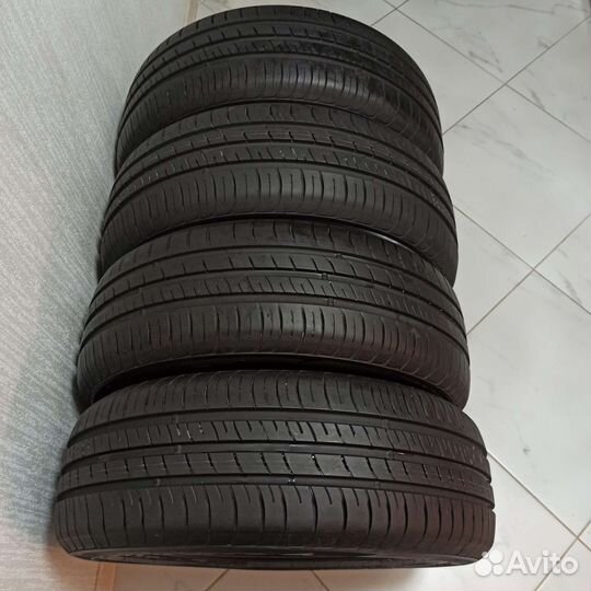 Kumho Ecowing ES01 KH27 205/65 R16 95B