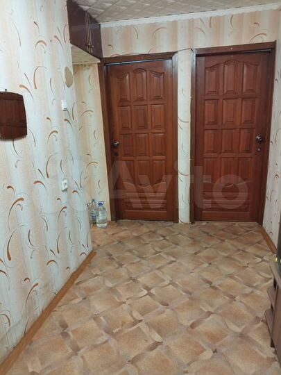 2-к. квартира, 48 м², 1/9 эт.