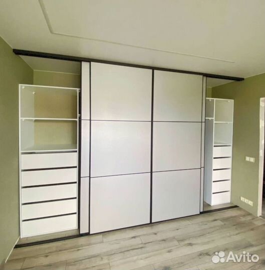 Шкаф в прихожую