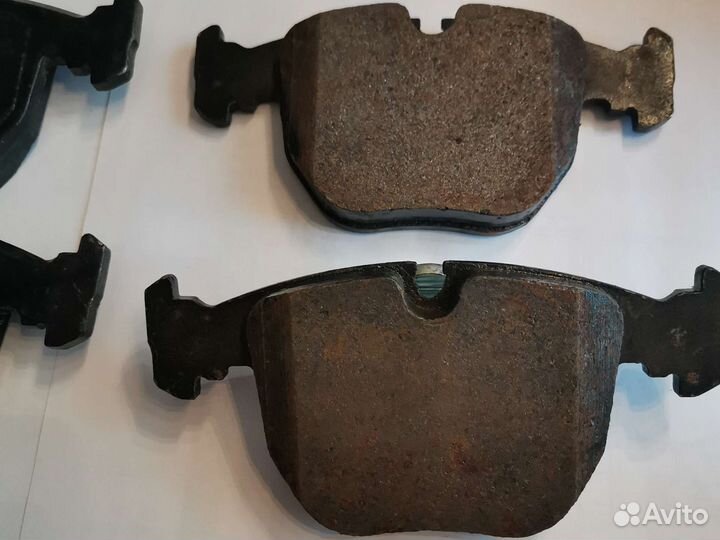 Тормозные колодки BMW