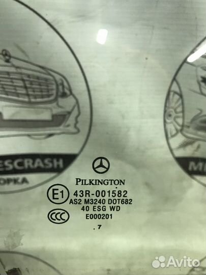 Стекло передней правой двери Mercedes W204 C 2007