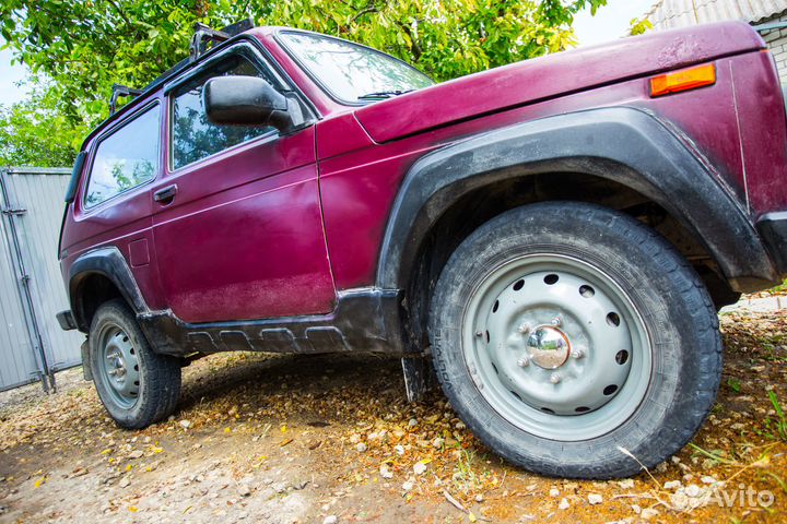 LADA 4x4 (Нива) 1.7 МТ, 2004, 263 000 км