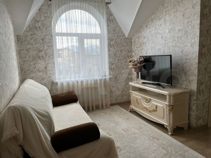 Дом 240 м² на участке 14 сот.