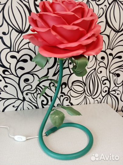 Светильник настольный из изолона