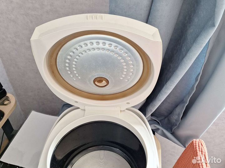 Мультиварка polaris pmc 0506AD