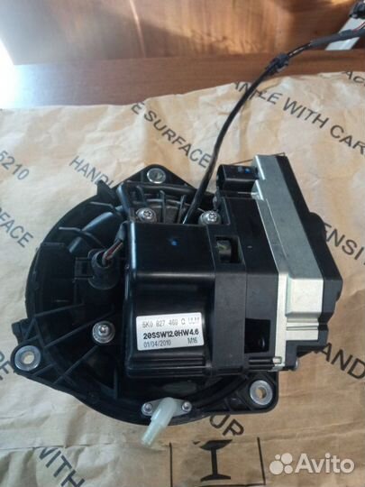 Ручка открывания багажника Volkswagen Passat Cc