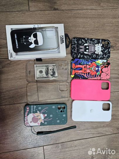 Чехлы на iPhone 12
