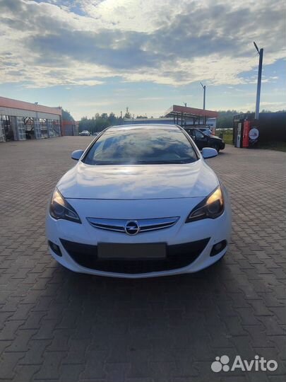 Opel Astra GTC, 2012