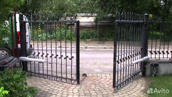 Автоматика для распашных ворот Nice (Италия)