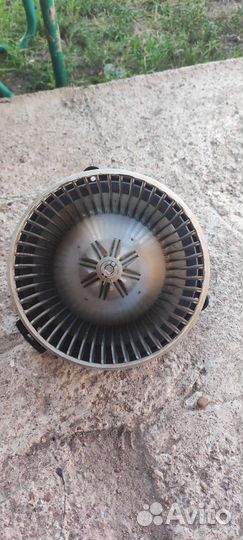 Моторчик печки Suzuki Liana