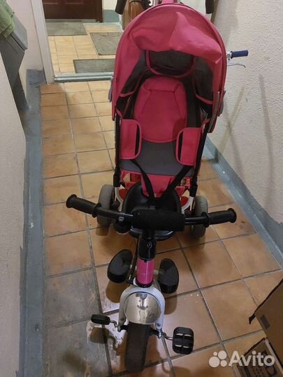 Детский велосипед с ручкой