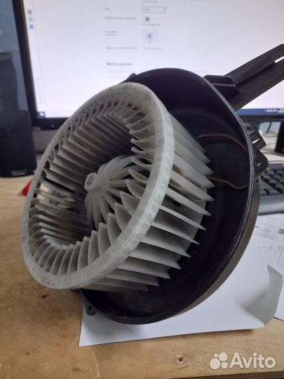 Вентилятор отопителя на Volkswagen Polo