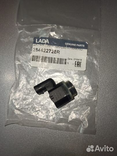 Датчик парковки LADA / Renault 284422728R