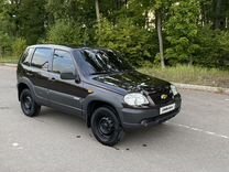 Chevrolet Niva 1.7 MT, 2010, 197 000 км, с пробегом, цена 550 000 руб.