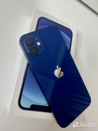 Телефон iPhone 12