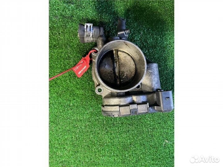 Заслонка дроссельная Audi A8 2.8 2000